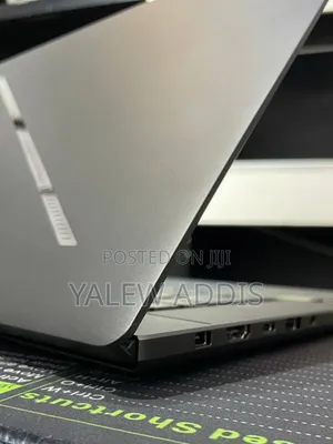 New Laptop Asus ROG Zephyrus Duo 16 32GB Intel Core Ultra 9 SSD 1T