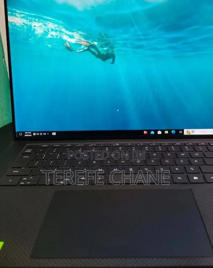 New Laptop Dell Precision 5550 16GB Intel Core i7 SSD 512GB