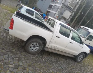 Toyota Hilux 2.5 D-4D 2007 White