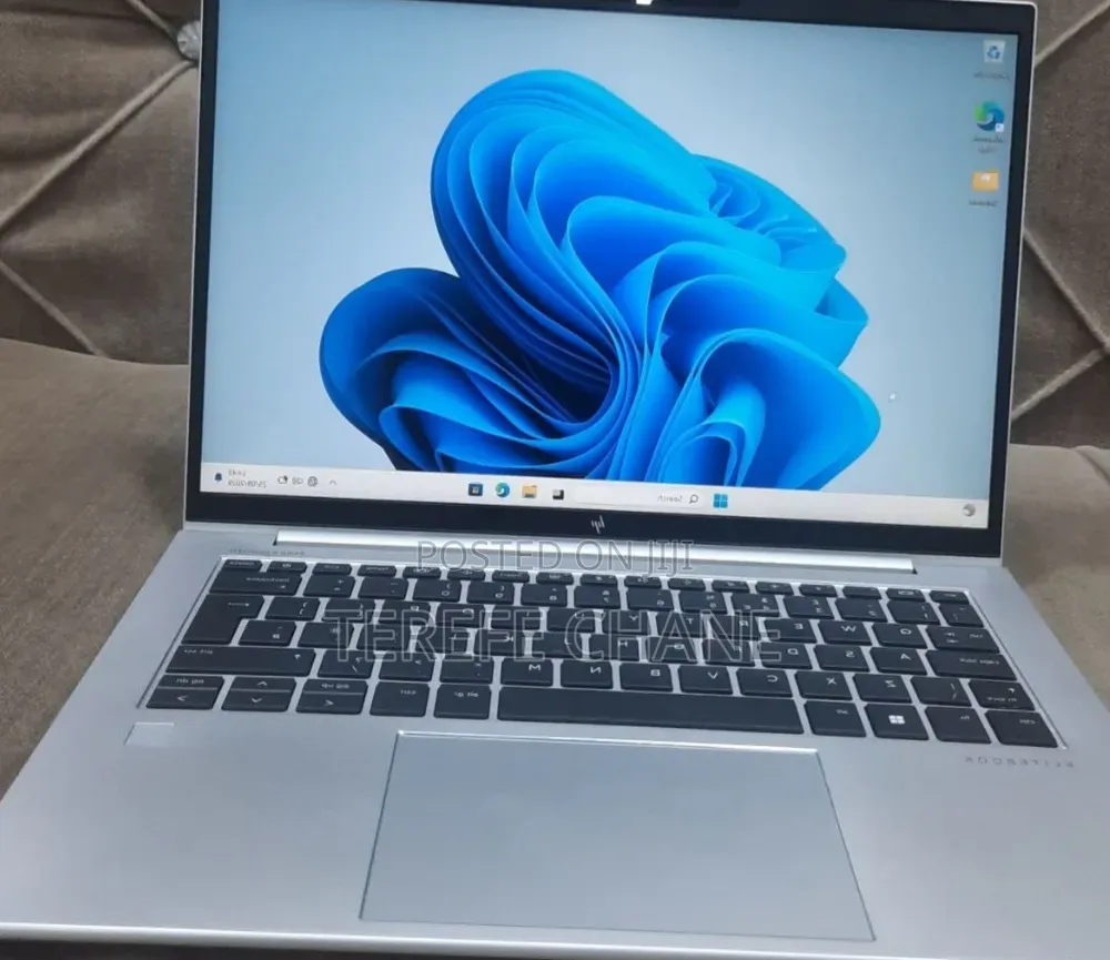New Laptop HP EliteBook 840 10 16GB Intel Core i7 SSD 512GB