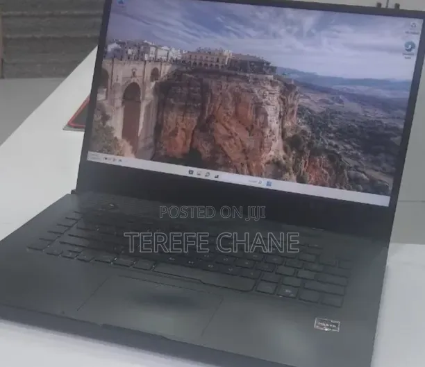 New Laptop Asus ROG Zephyrus G15 16GB AMD Ryzen 7 SSD 512GB