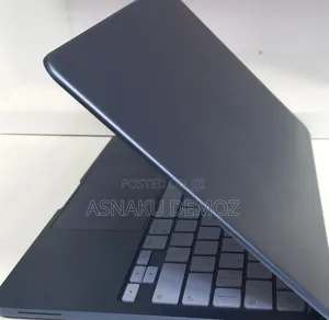 New Laptop Apple MacBook Neo 2026 8GB Intel SSD 256GB