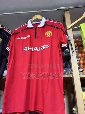 Manchester United Sharp Red Jersey