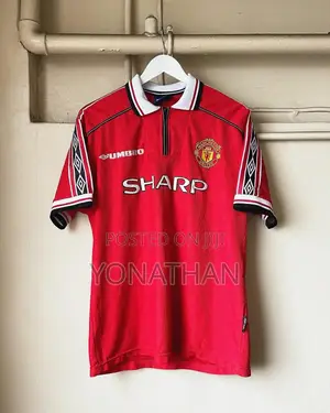 Manchester United Sharp Red Jersey