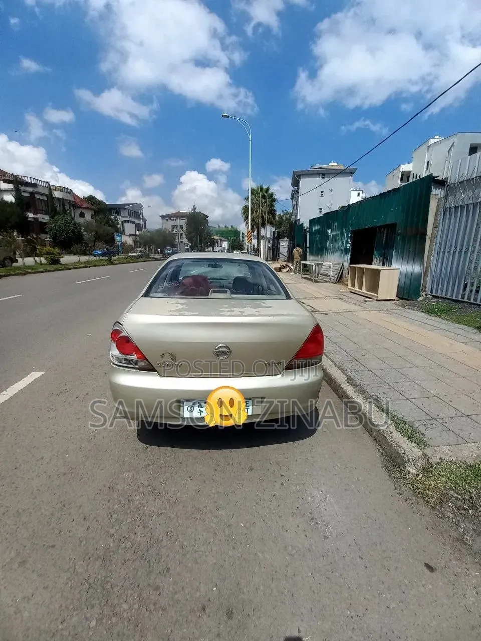 Nissan Sunny 2010 Gold