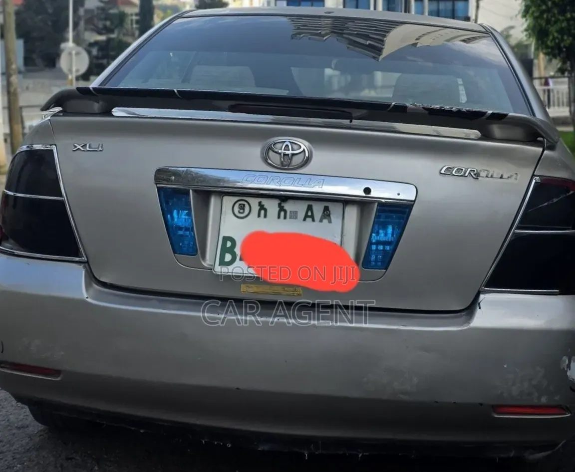 Toyota Corolla 2004 Silver