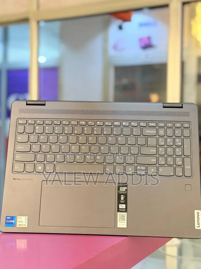 New Laptop Lenovo Yoga 7i 16GB Intel Core i7 SSD 512GB