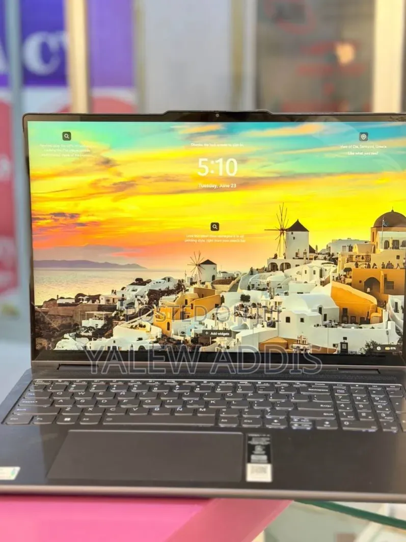 New Laptop Lenovo Yoga 7i 16GB Intel Core i7 SSD 512GB