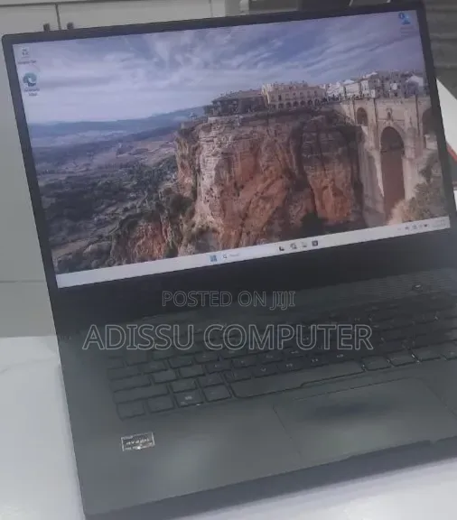 New Laptop Asus ROG Zephyrus G15 16GB AMD Ryzen 7 SSD 512GB