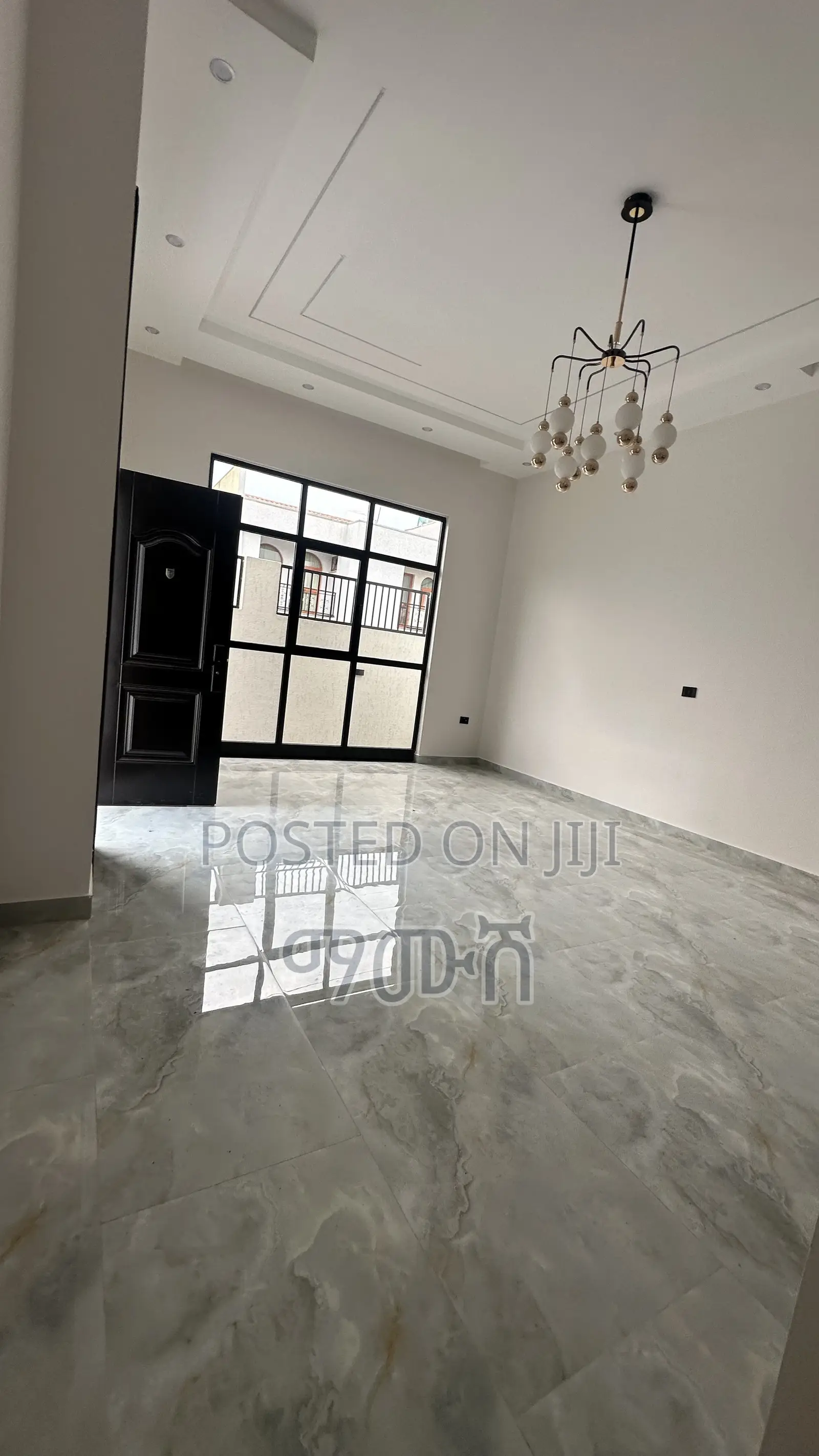Furnished 5bdrm Villa in አያት ጊፍት አፓርታማ አካባቢ, Bole for sale
