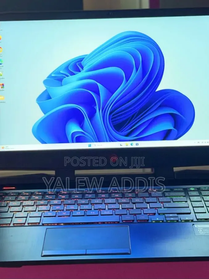 New Laptop HP Omen 15 8GB Intel Core i7 SSD 256GB