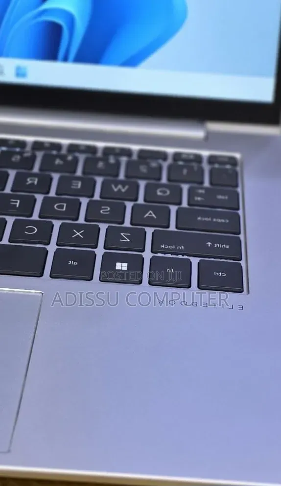 New Laptop HP EliteBook 840 G8 16GB Intel Core i7 SSD 512GB