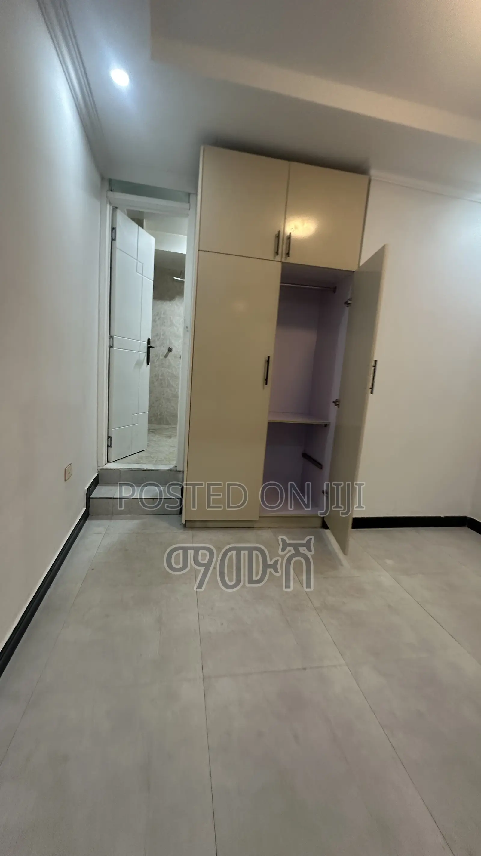 Furnished 3bdrm Condo in አያት 40/60 ኮንዶሚኒየም, Bole for sale
