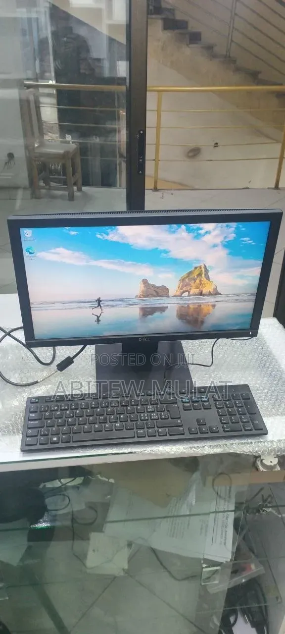 Dell Moniter
Brand New Dell Moniter
20 Inch