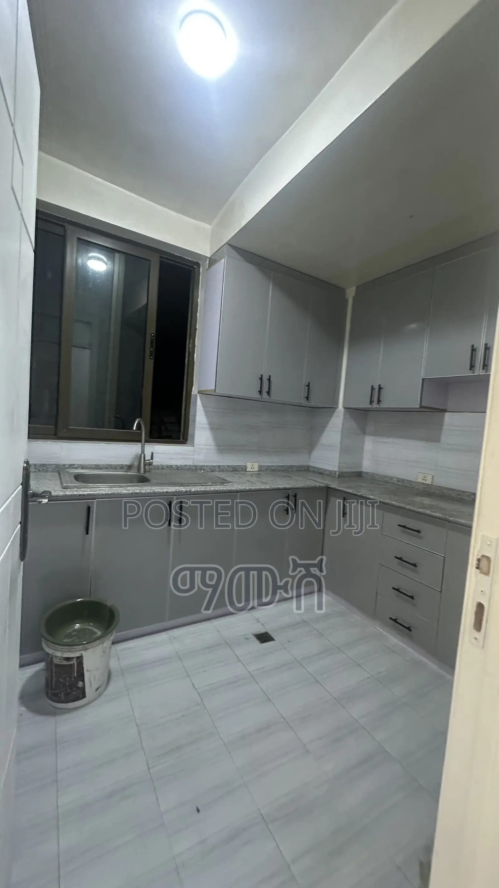 Furnished 3bdrm Condo in አያት 40/60 ኮንዶሚኒየም, Bole for sale