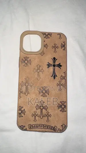 iPhone 14/15 Plus Cases