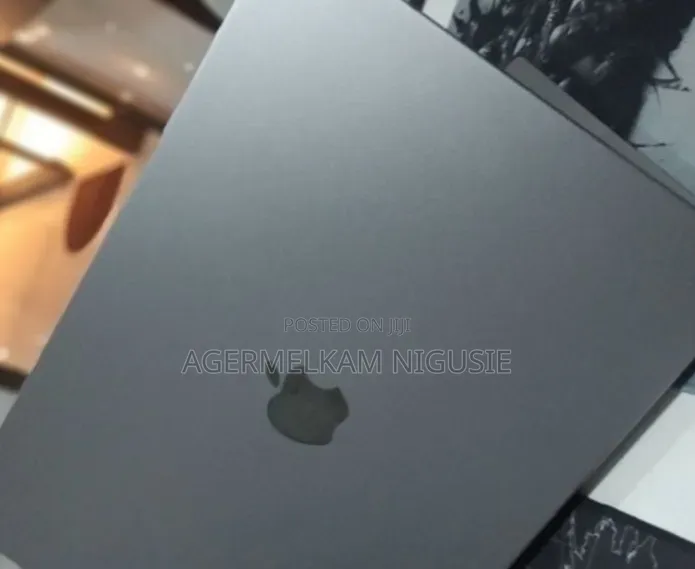 New Laptop Apple MacBook Air 2020 M1 16GB AMD A8 SSD 1T