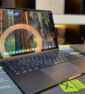 New Laptop Apple MacBook Air 2022 M2 8GB Apple M2 SSD 512GB