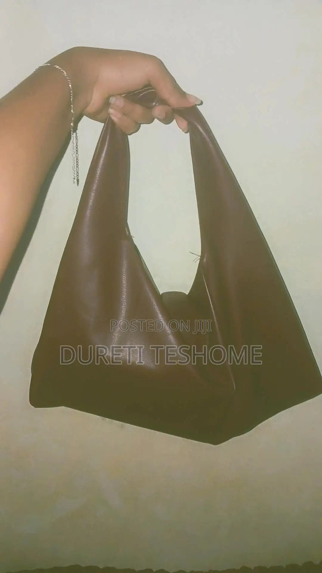Hobo Bag Not Fancy but Cute U Tell