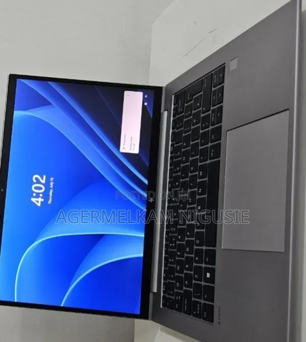 New Laptop HP ZBook Firefly 14 G7 16GB Intel Core i5 SSD 512GB