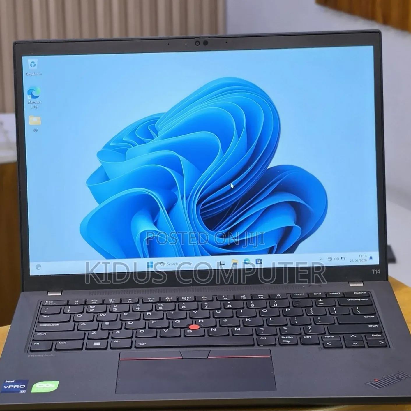 New Laptop Lenovo ThinkPad T14 G4 16GB Intel Core i7 SSD 512GB