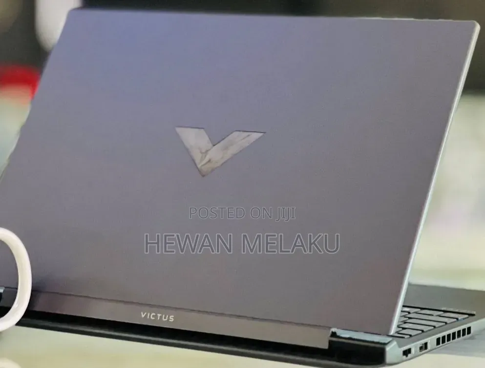 New Laptop HP Victus 15 16GB Intel Core i7 SSD 1T