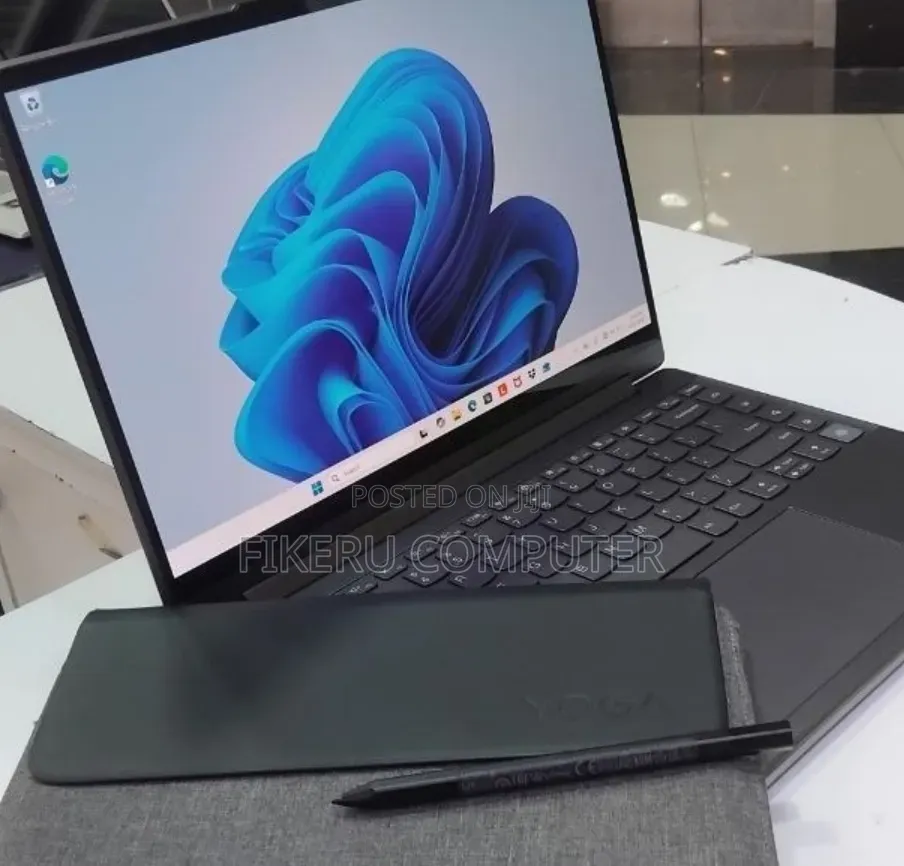 New Laptop Lenovo Yoga 9i 32GB Intel Core i7 SSD 1T