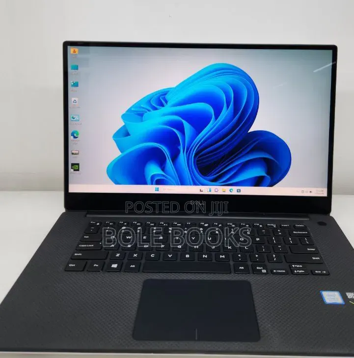 New Laptop Dell XPS 15 16GB Intel Core i7 SSD 512GB
