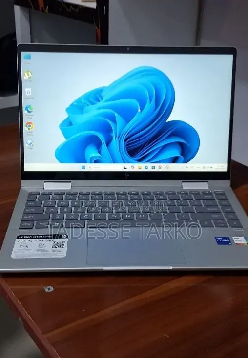 New Laptop HP Envy x360 8GB Intel Core i5 SSD 512GB