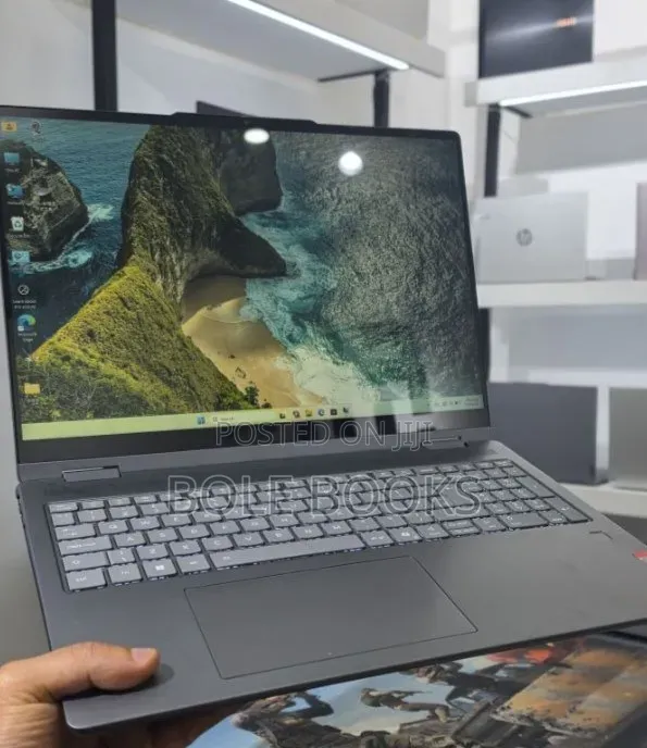 New Laptop Lenovo Yoga 9i 16GB Intel Core Ultra 5 SSD 512GB