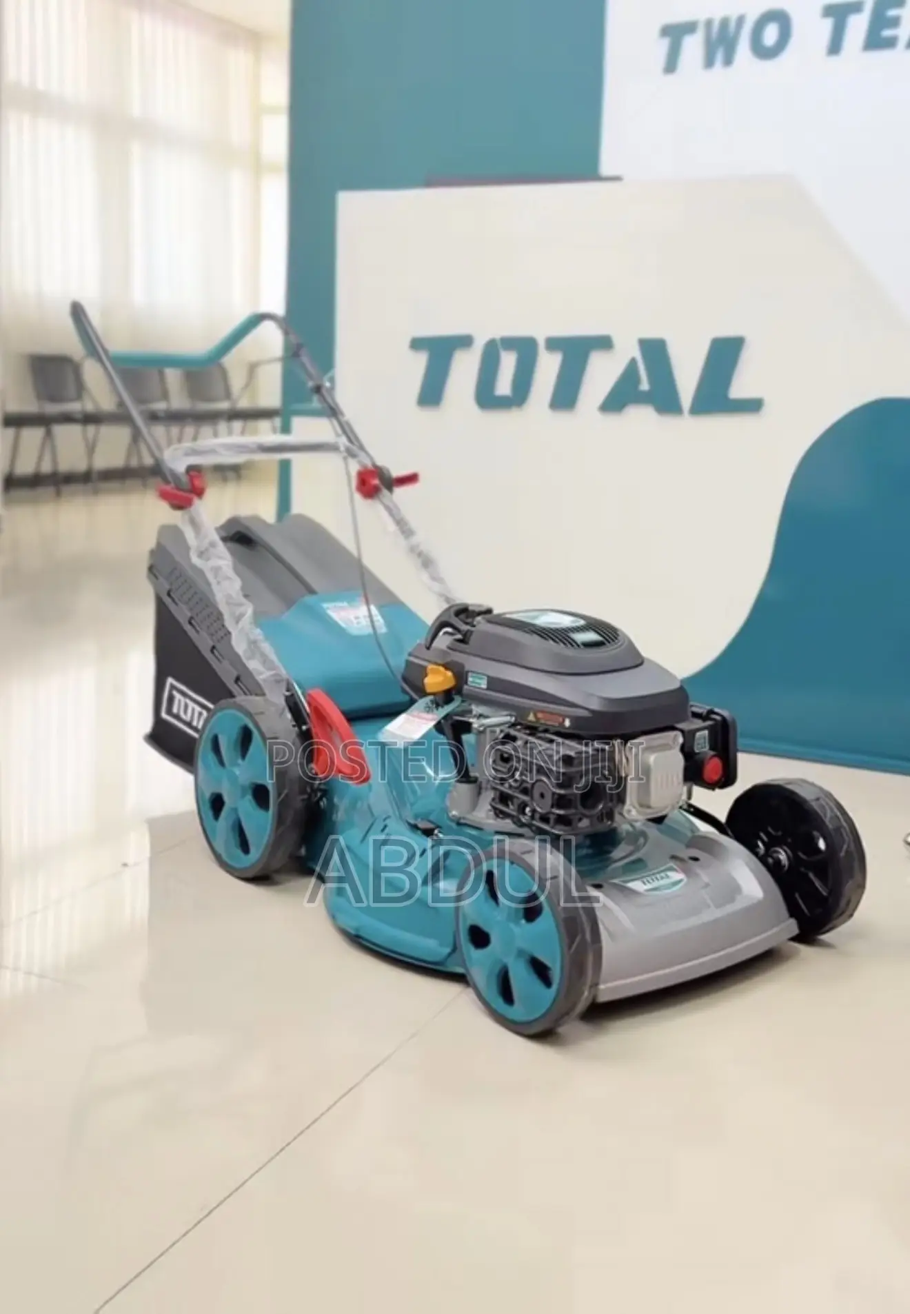 TOTAL Gasoline Lawn Mower (በቤንዚን የሚሰራ የሣር ማጨጃ ማሽን)