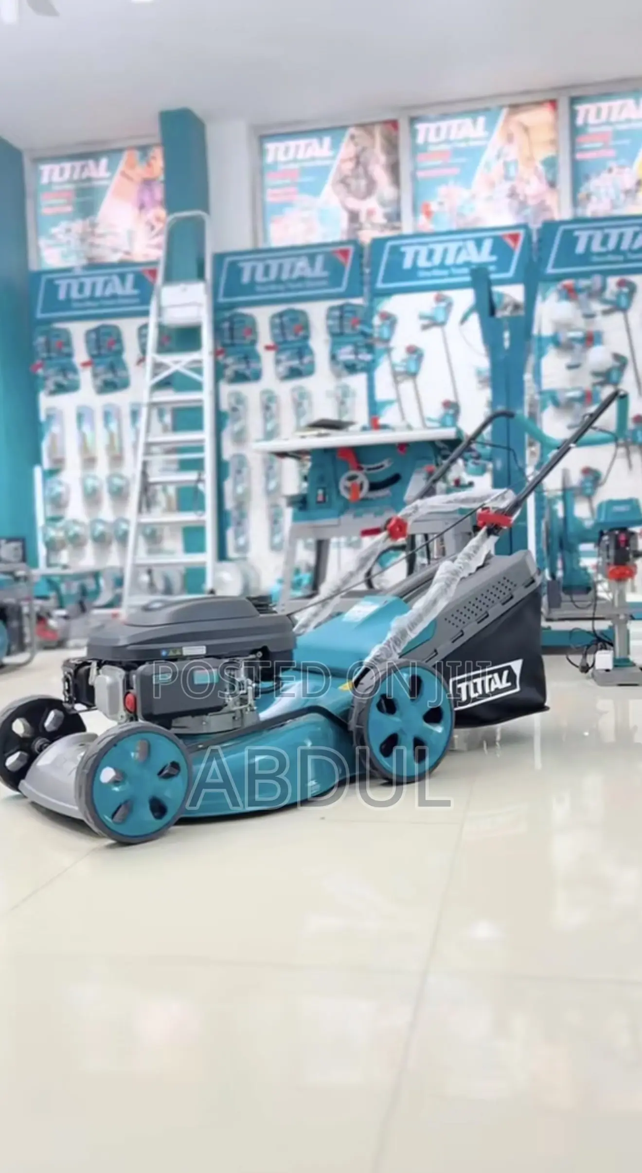 TOTAL Gasoline Lawn Mower (በቤንዚን የሚሰራ የሣር ማጨጃ ማሽን)