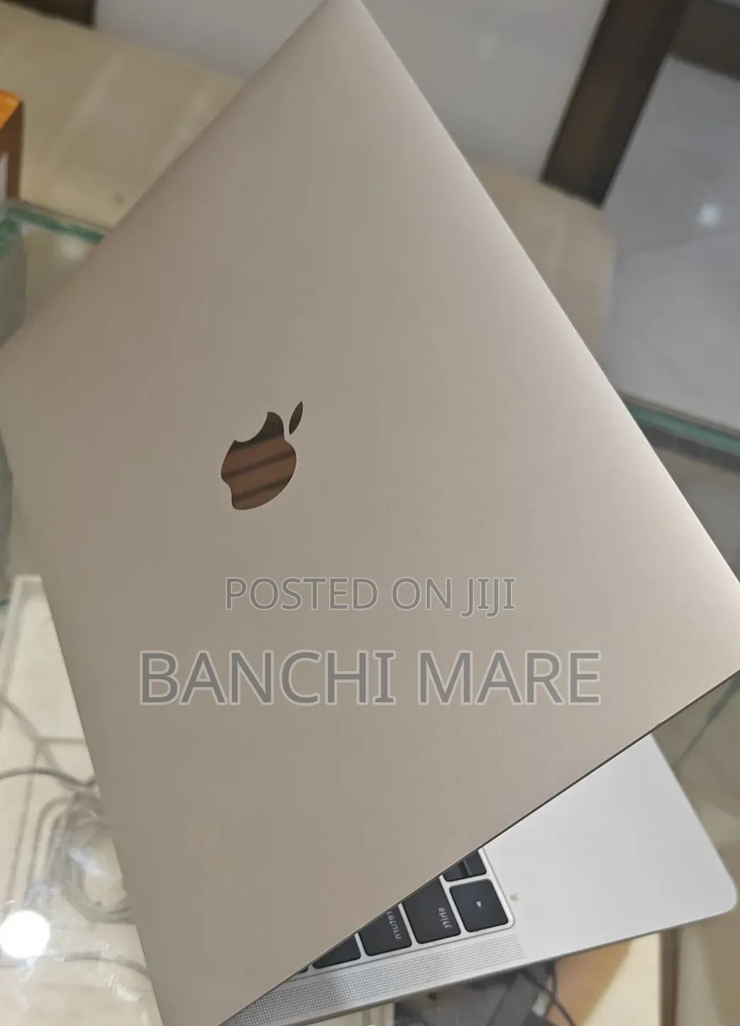 New Laptop Apple MacBook Air 2019 8GB Intel Core i5 SSD 256GB