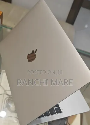New Laptop Apple MacBook Air 2019 8GB Intel Core i5 SSD 256GB