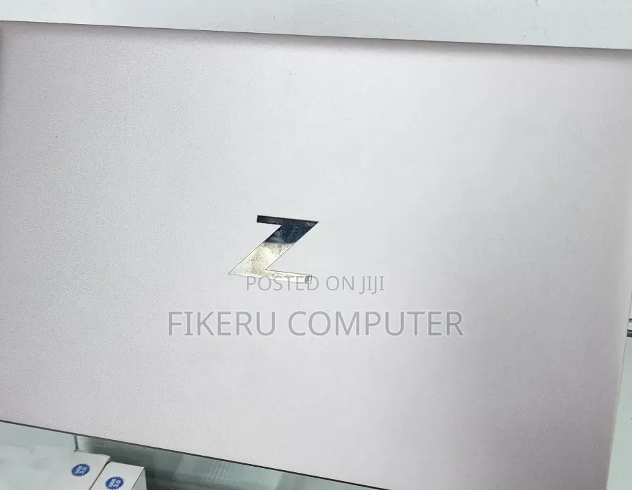 New Laptop HP ZBook Power G7 16GB Intel Core i7 SSD 512GB