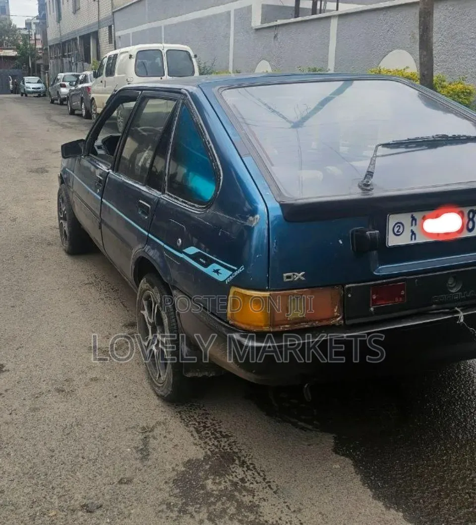 Toyota Corolla 1984 Blue
