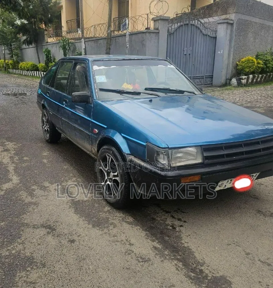 Toyota Corolla 1984 Blue