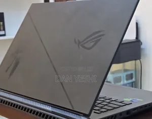 New Laptop Asus ROG Strix G18 16GB Intel Core i9 SSD 1T