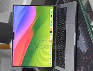 New Laptop Apple MacBook Pro 2023 M3 8GB Apple M3 Pro SSD 512GB