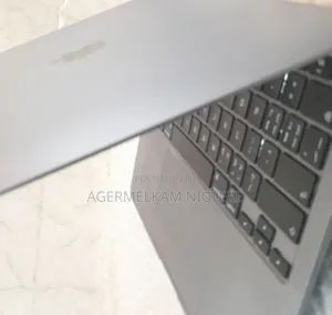 New Laptop Apple MacBook Pro 2021 M1 16GB Intel Core Ultra 7 SSD 512GB