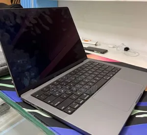 New Laptop Apple MacBook Pro 8GB Apple M3 SSD 512GB