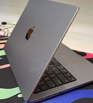New Laptop Apple MacBook Pro 8GB Apple M3 SSD 512GB