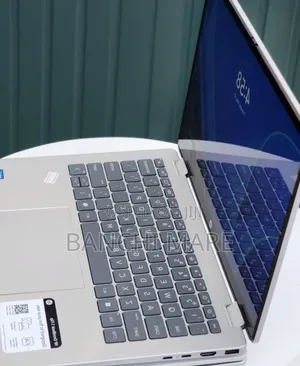 New Laptop HP OmniBook 5 Flip 16GB Intel Core 7 SSD 512GB