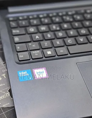 New Laptop Asus Vivobook 15 16GB Intel Core 5 SSD 512GB