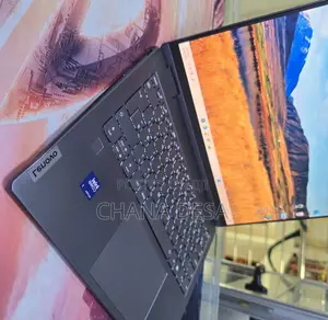 New Laptop Lenovo Yoga 7i 16GB Intel Core Ultra 7 SSD 512GB