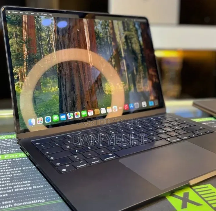 New Laptop Apple MacBook Air 8GB Apple M2 SSD 512GB
