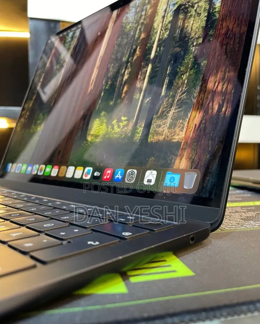 New Laptop Apple MacBook Air 8GB Apple M2 SSD 512GB