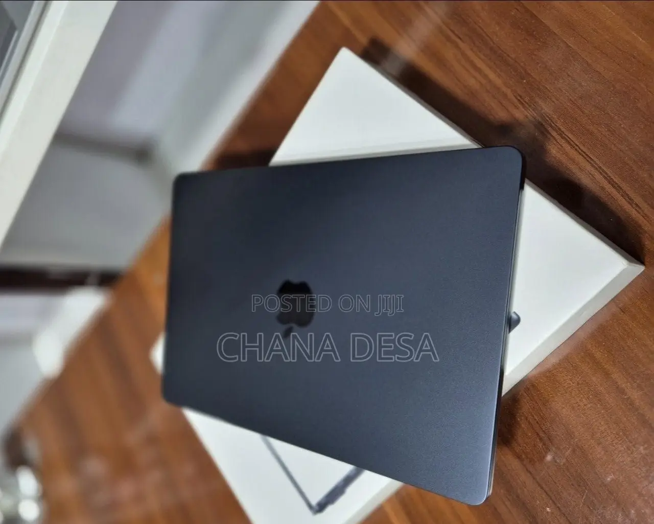 New Laptop Apple MacBook Air 2022 M2 8GB Apple M2 SSD 256GB