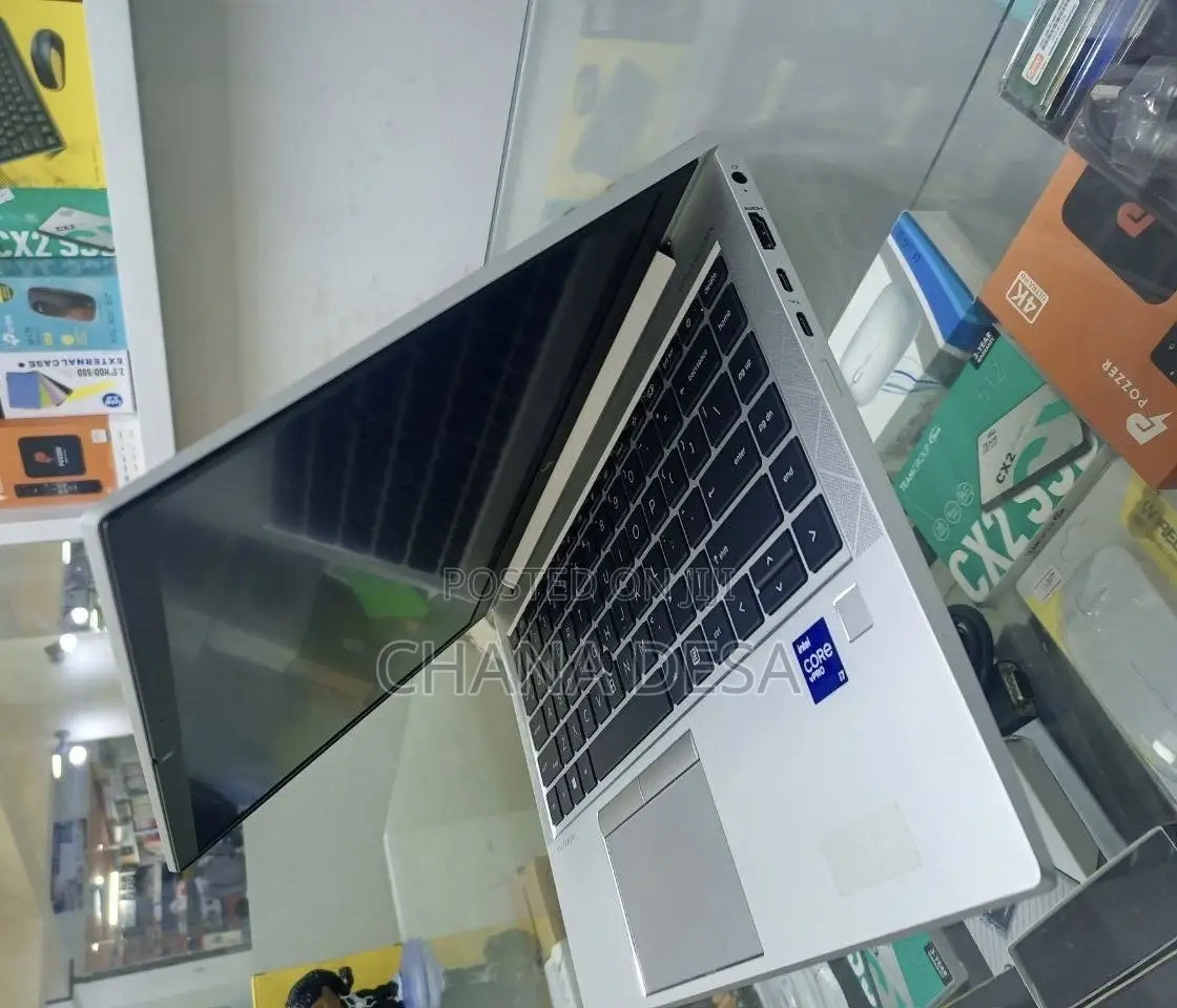 New Laptop HP EliteBook 840 G8 16GB Intel Core i5 SSD 512GB