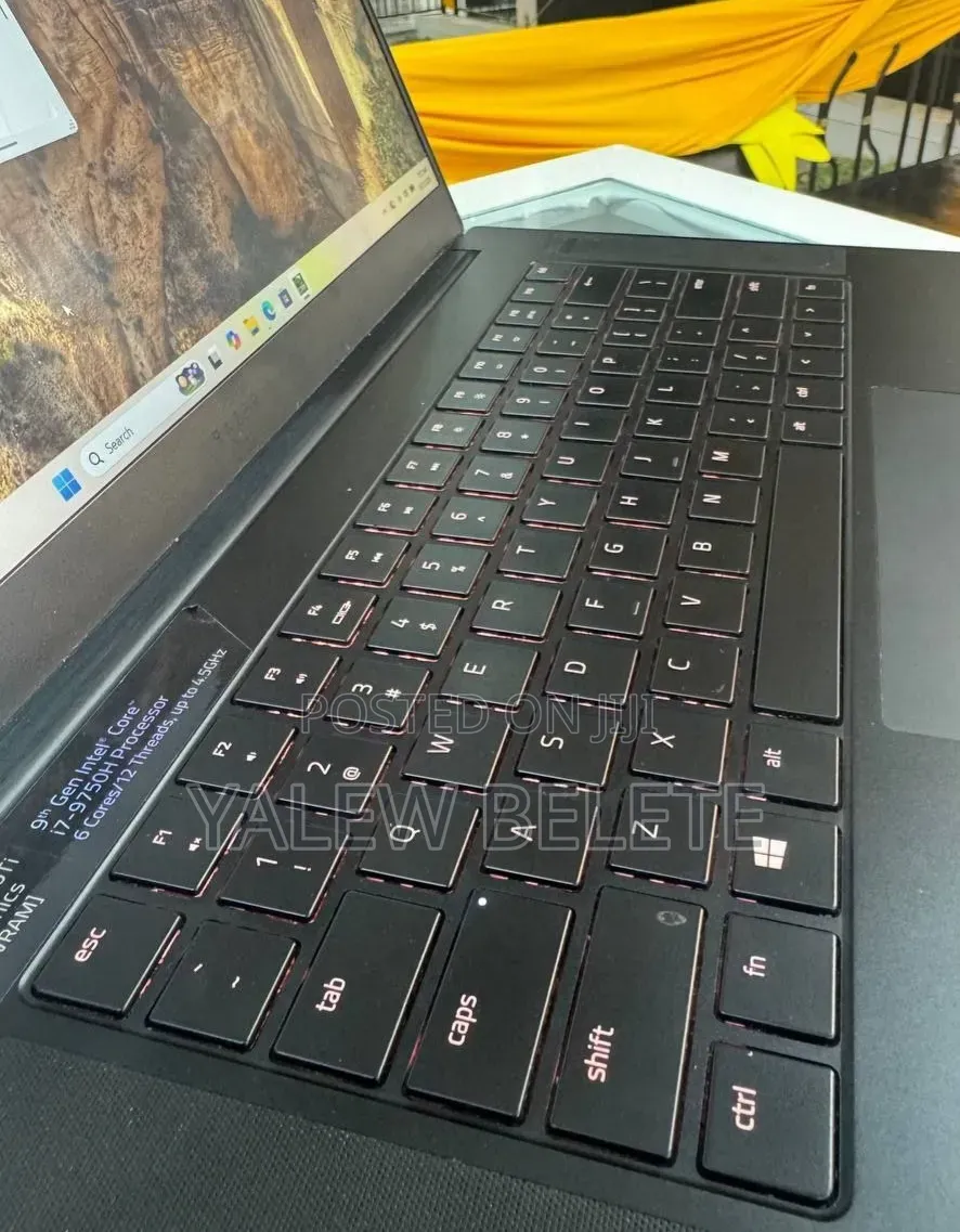 New Laptop Razer Blade 16GB Intel Core i7 SSD 512GB